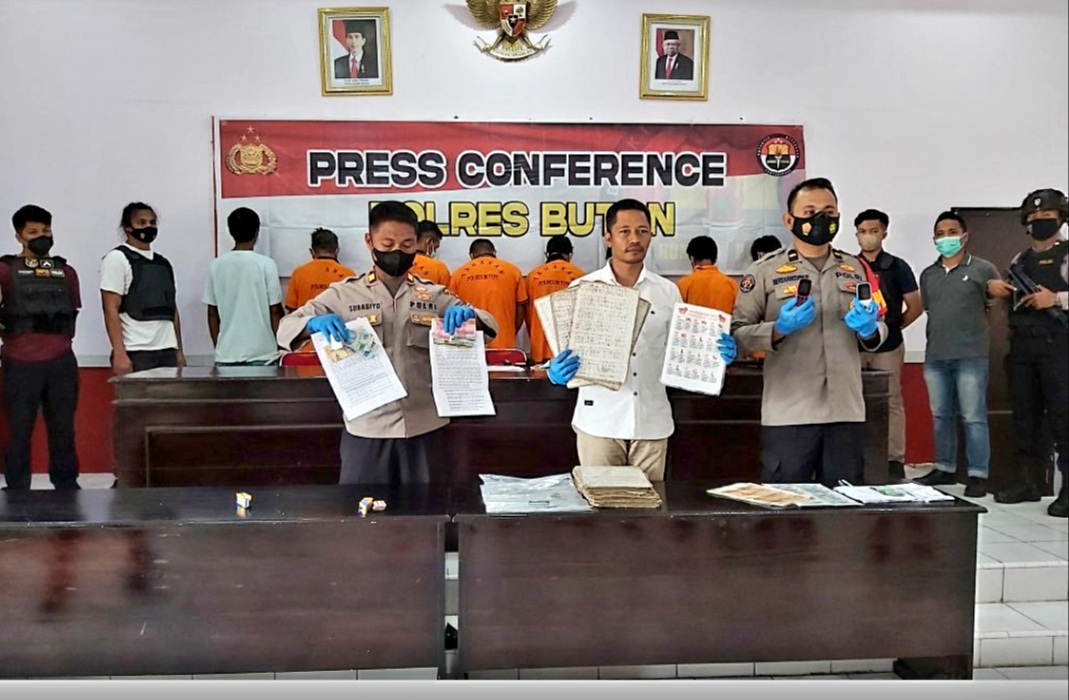 Polres Buton Tangkap 14 Pelaku Judi Online, Dua Diantaranya IRT