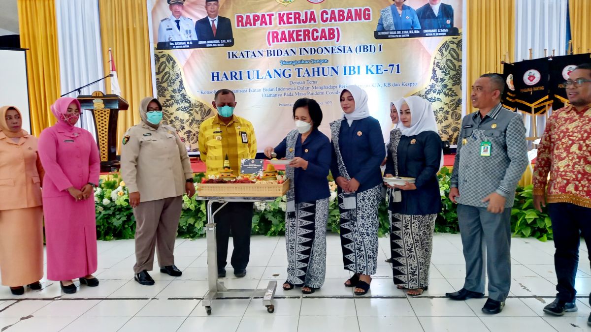 IBI Buton Gelar Rakercab dan Peringati HUT IBI ke 71 IBI Buton Gelar Rakercab dan Peringati HUT IBI ke 71