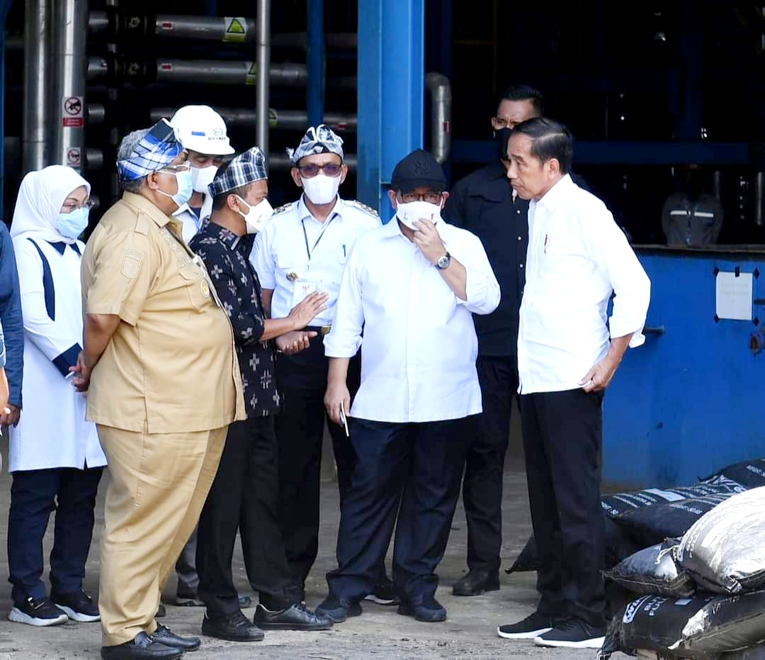 Presiden RI Kunjungi Tambang Aspal Buton