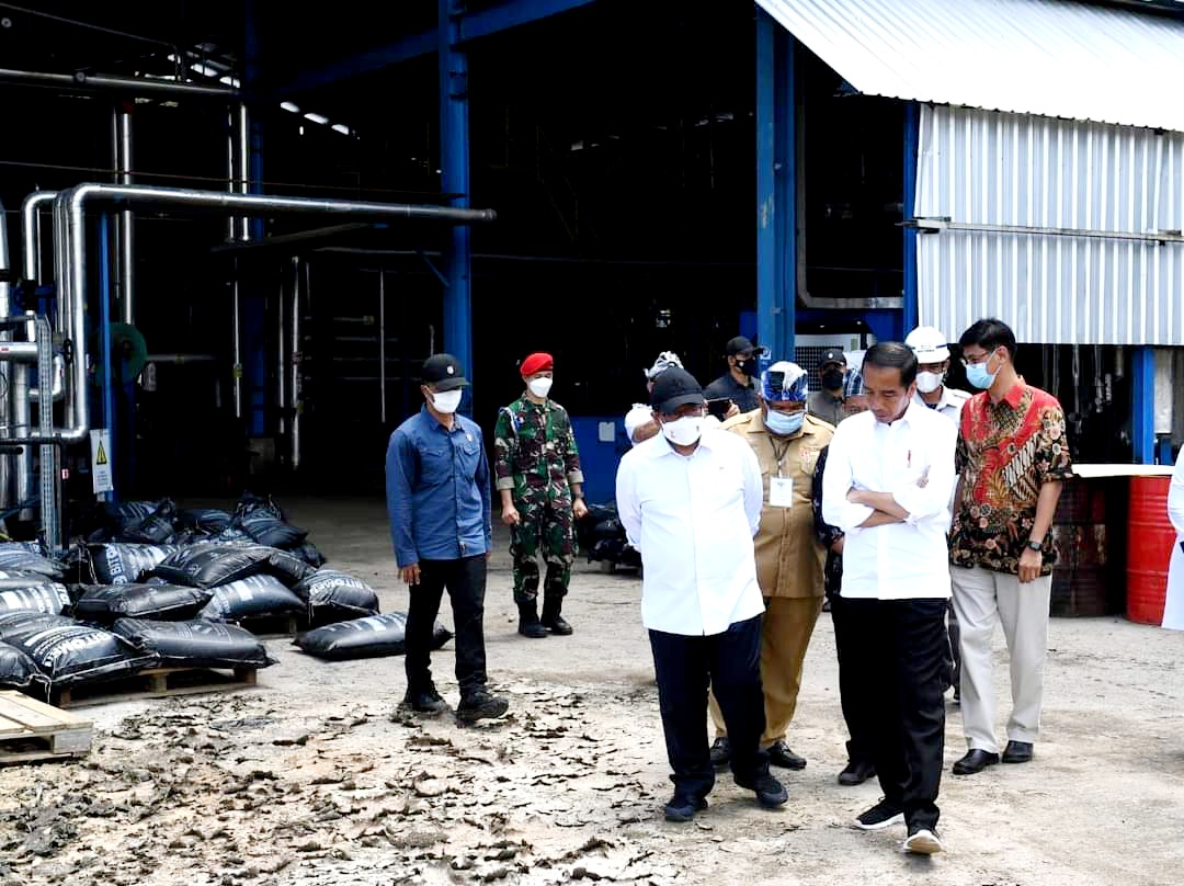 Presiden RI Kunjungi Tambang Aspal Buton