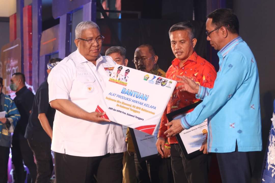 Pj. Bupati Buton Hadiri Ekspose 4 Tahun AMAN