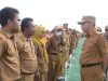 Pimpin Apel Gabungan, Pj. Bupati Buton Kembali Tekankan Kedisplinan dan Profesionalisme