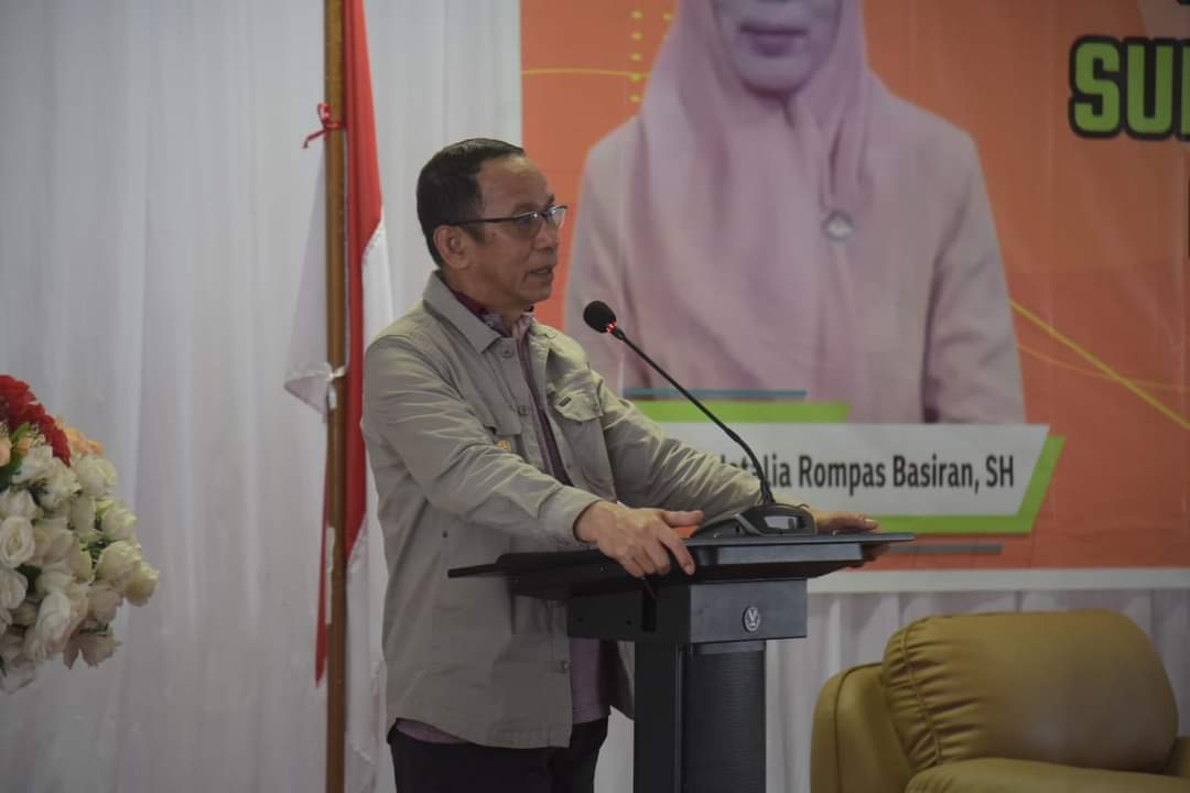 Pj Bupati Buton Buka Sosialisasi Peningkatan Kapasitas SDM DWP