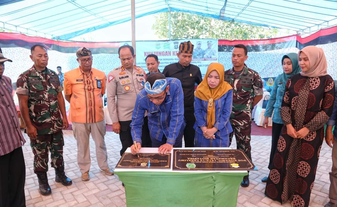 Pj Bupati Buton Resmikan Pos Koramil Sampuabalo-Gunung Jaya