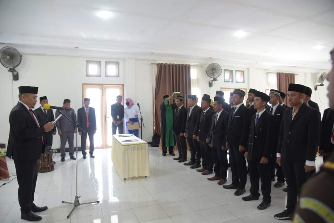 Panwaslu Kecamatan Dilantik, Pj. Bupati Buton Tegaskan ASN Tidak Netral Laporkan!