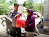 Dampak BBM Naik, Polres Buton Beri Bantuan 250 Paket Sembako ke Warga