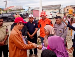 Rumah Roboh Diterjang Angin Kencang dan Hujan, Basiran Tinjau Langsung dan Beri Bantuan