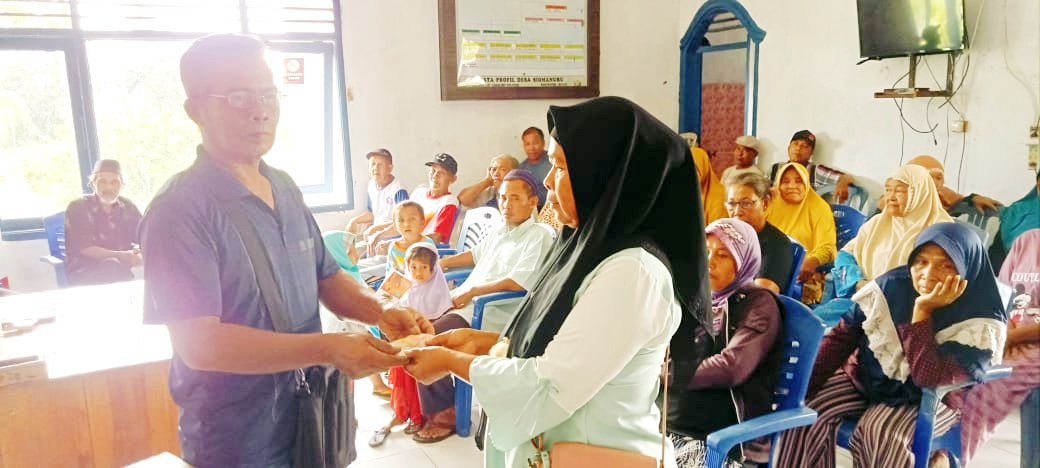 Desa Siomanuru Tuntaskan Pembagian BLT Tahap IV