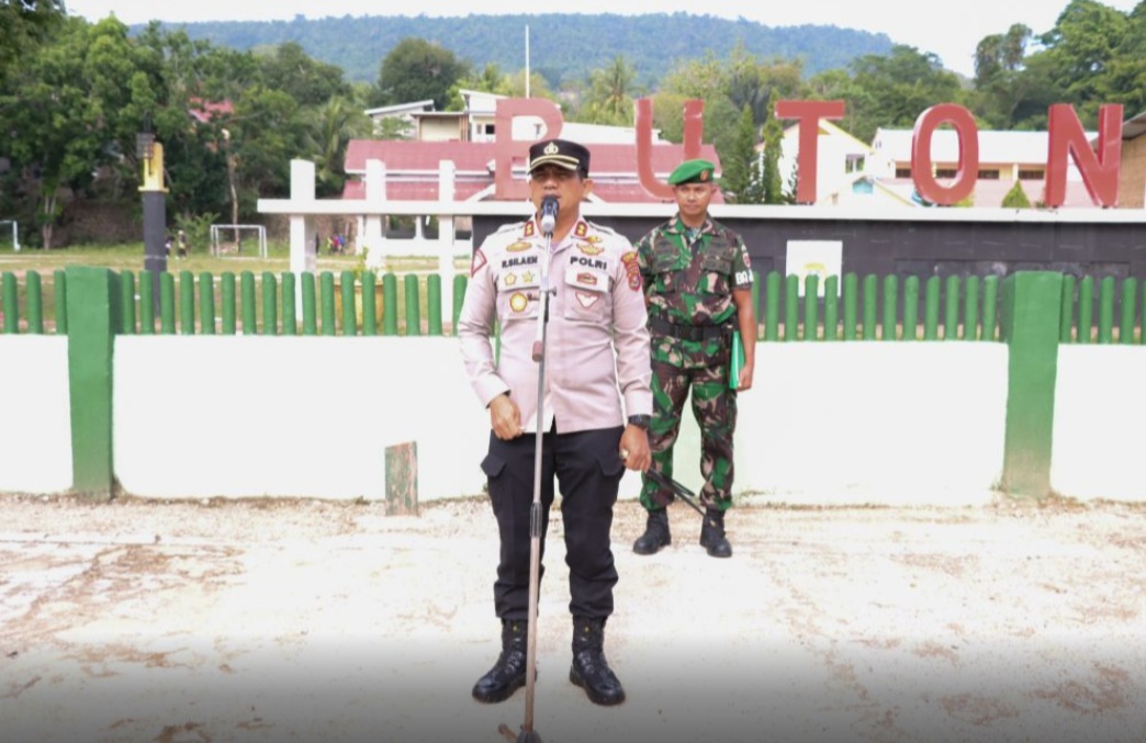 Perkuat Sinergitas TNI POLRI, Kapolres Buton Pimpin Apel Pagi Bersama TNI