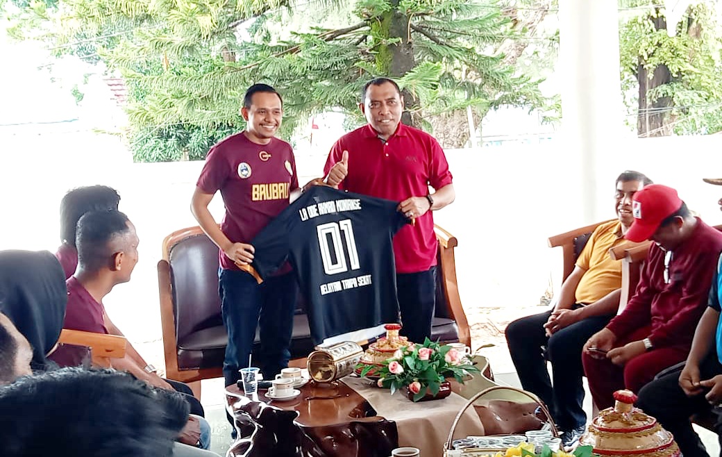 Walikota Baubau Lepas Tim Porprov PSSI
