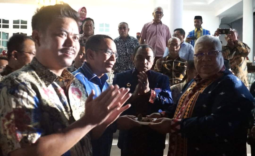 Raih Medali saat Porprov XIV Atlet dan Pelatih Dapat Bonus Raih Medali saat Porprov XIV Atlet dan Pelatih Dapat Bonus