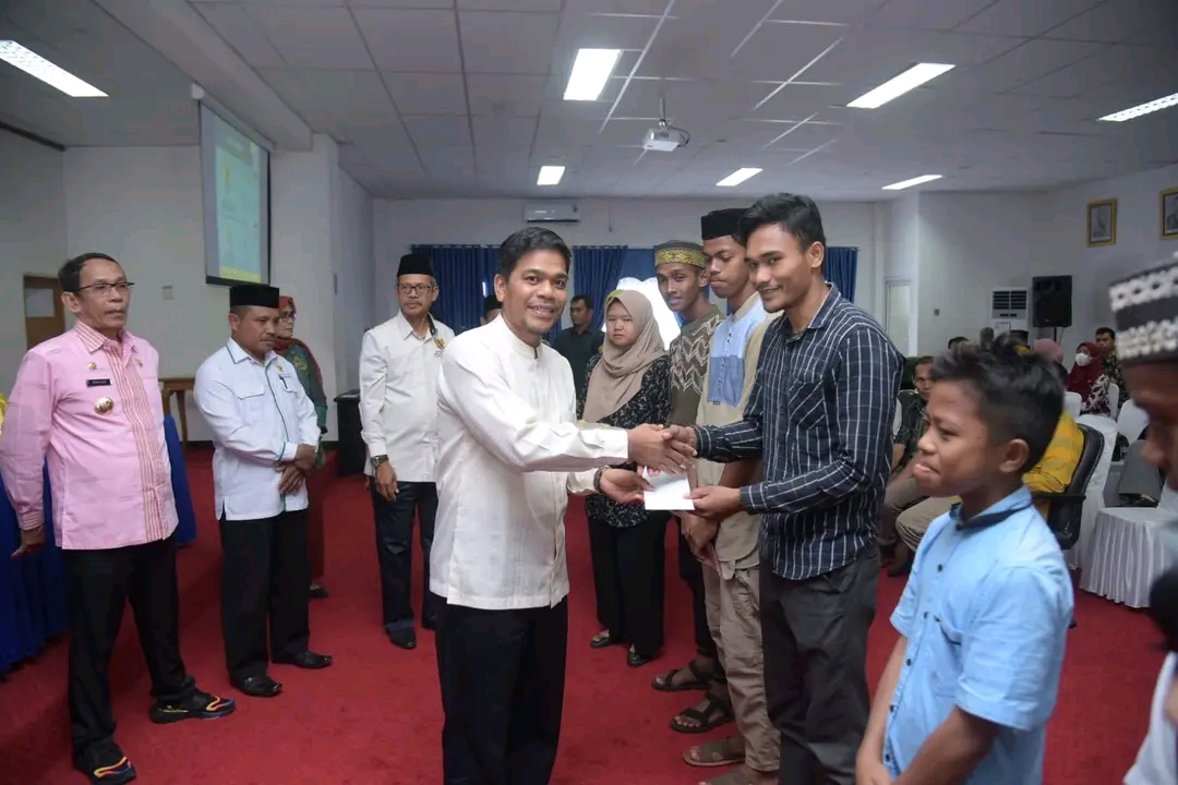 Pj. Bupati Buton Launching Pengumpulan Zakat, Infak, dan Sedekah Pj. Bupati Buton Launching Pengumpulan Zakat, Infak, dan Sedekah