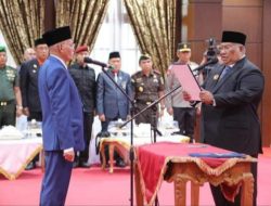 Gubernur Sultra Lantik Drs. Asrun Lio sebagai Sekda Provinsi Sultra