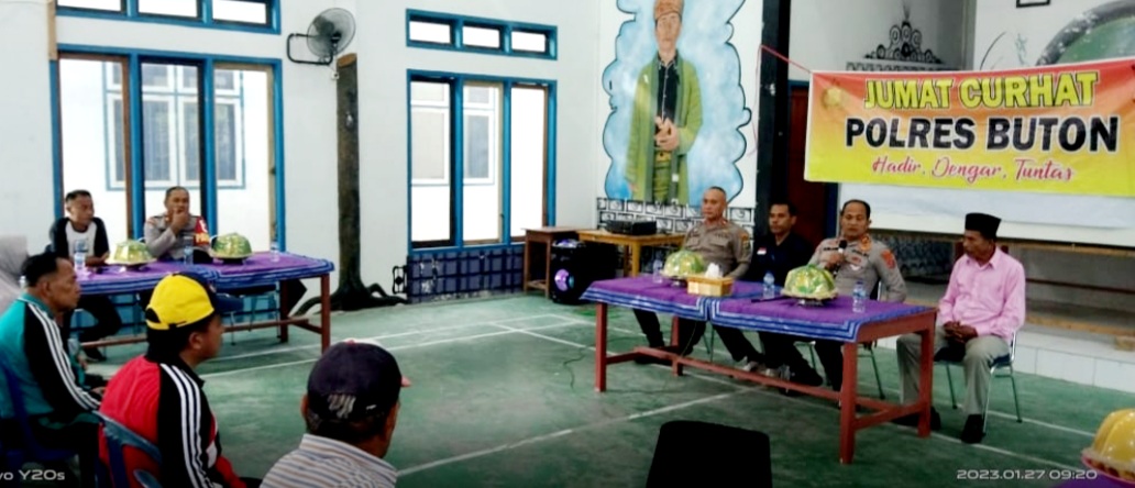 Jumat Curhat di Wabula, Kapolres Tegaskan Belum Ada Laporan Penculikan Anak