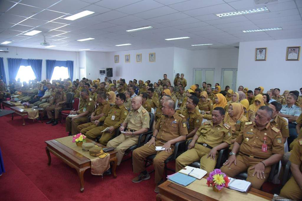 Apel Perdana Pasca Libur, Pj Bupati Tegaskan ASN harus Kreatif dan Inovatif Apel Perdana Pasca Libur, Pj Bupati Tegaskan ASN harus Kreatif dan Inovatif
