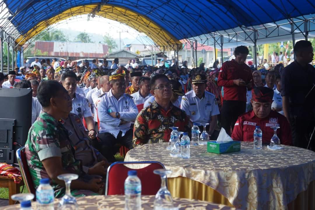 Perdana, Ngopi Wa Engran Tampil Bersama Forkopimda di Lasalimu