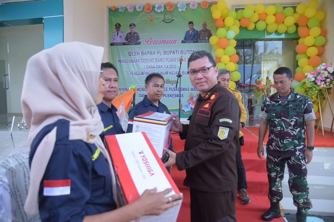 Pj Bupati Buton Resmikan Puskesmas Siotapina