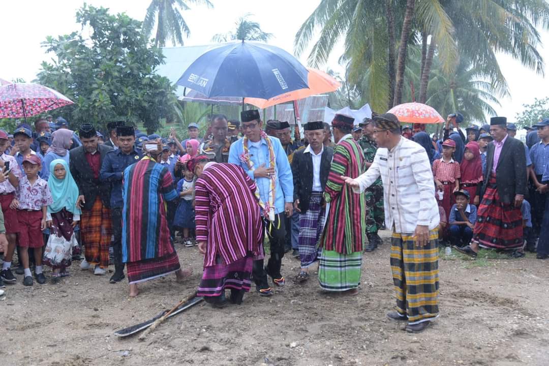 Resmikan Galampa, Pj. Bupati Buton Dinobatkan sebagai Bhasarapu Wabula