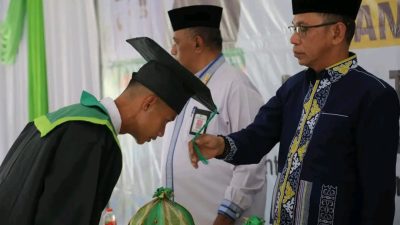 Wisuda Santri Tahfiz Quran, Pj Bupati Buton Serahkan Bantuan Rp 250 Juta