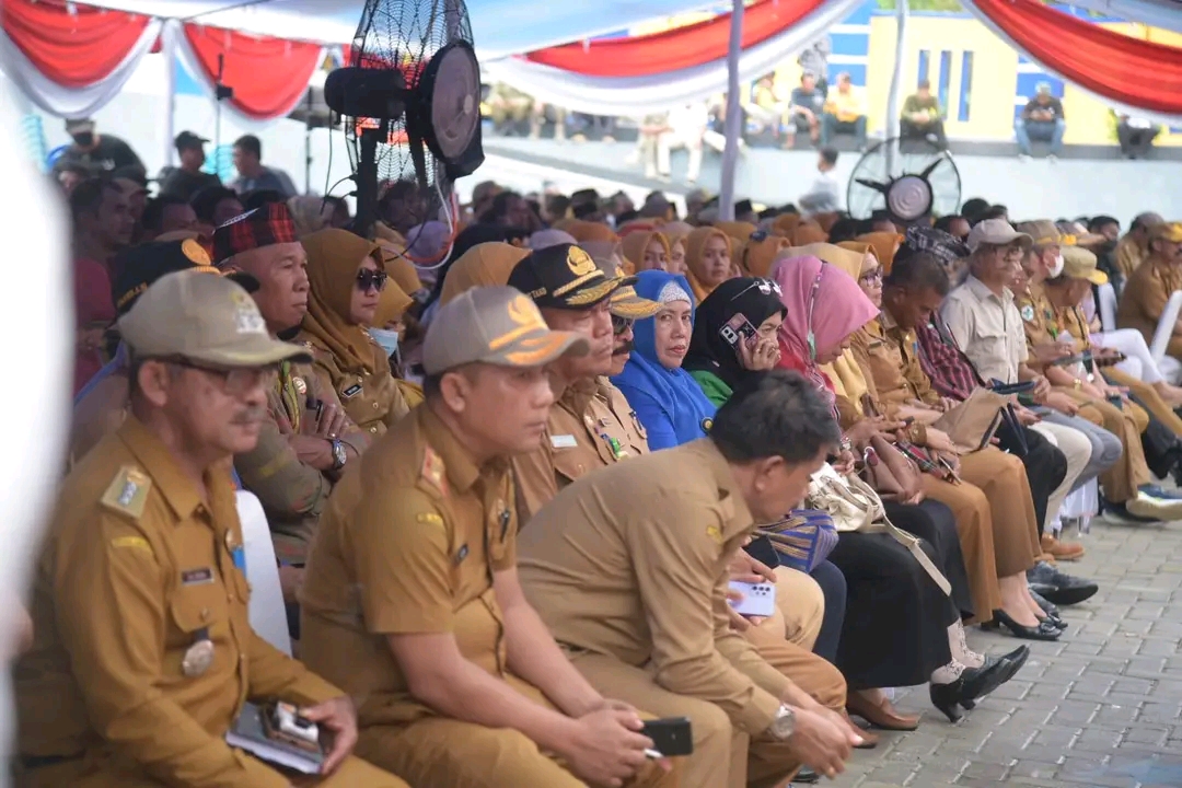 Gubernur Ali Mazi Resmikan Terminal Tipe B di Buton Gubernur Ali Mazi Resmikan Terminal Tipe B di Buton