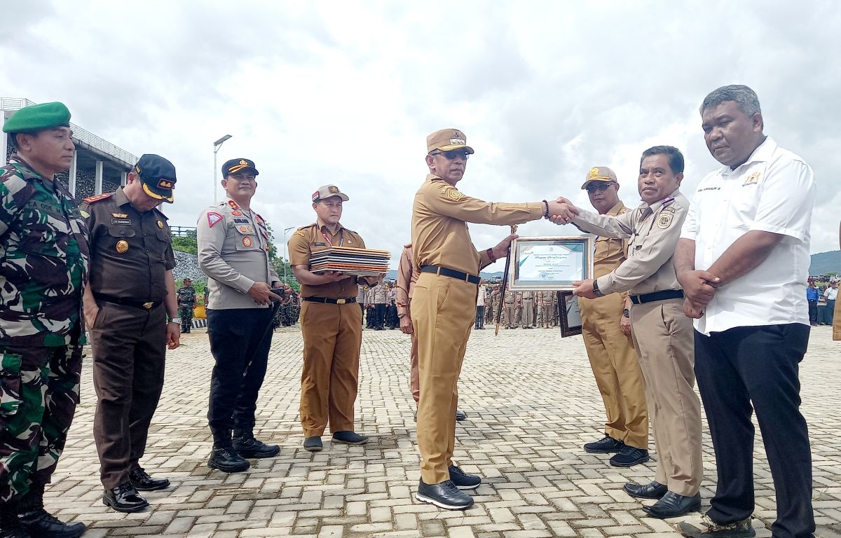Komitmen Turunkan Stunting, Pj Bupati Buton Gelar Apel Akbar BSBS Komitmen Turunkan Stunting, Pj Bupati Buton Gelar Apel Akbar BSBS