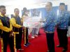 Pj Bupati Buton Serahkan Bonus Atlet Porprov XIV Tahap II