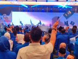 Jokowi Hadiri Rakernas PAN di Semarang