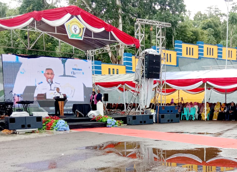 Gubernur Ali Mazi Resmikan Terminal Tipe B di Buton Gubernur Ali Mazi Resmikan Terminal Tipe B di Buton