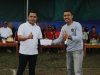 Dukung Kegiatan Kepemudaan Ketua KNPI Sultra Beri Bantuan pada Turnamen Futsal di Buton