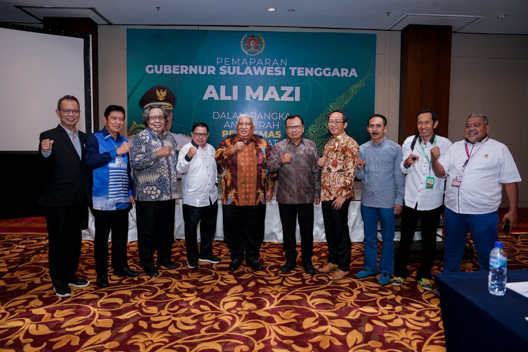 Gubernur Sultra Paparkan Kebebasan Pers pada Anugerah Pena Emas PWI Pusat di Medan