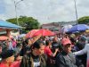 Wow! Umar Samiun Berbagi Rezki di Pasar Pelelangan Ikan Kendari