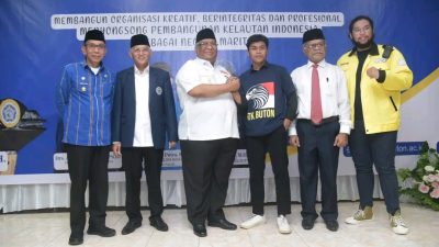 Gubernur Sultra Hadiri Pengukuhan Pengurus Organisasi HIMITK Buton