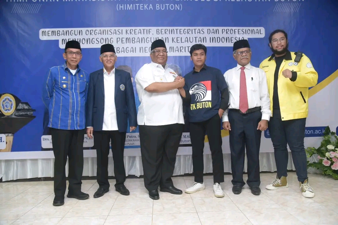 Gubernur Sultra Hadiri Pengukuhan Pengurus Organisasi HIMITK Buton