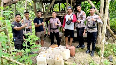 Ratusan Liter Miras Tradisional Diamankan Aparat Polres Buton