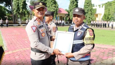 Pimpin Upacara Bulanan, Berikut Arahan dan Atensi Kapolres Buton