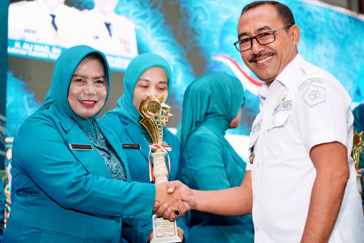 Lomba PKK Tingkat Sultra, TP PKK Baubau Borong Piala
