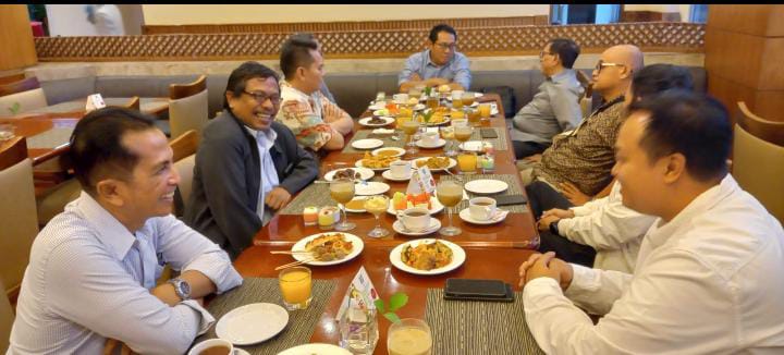 Pengurus Harian SMSI Pusat Buka Puasa Bersama