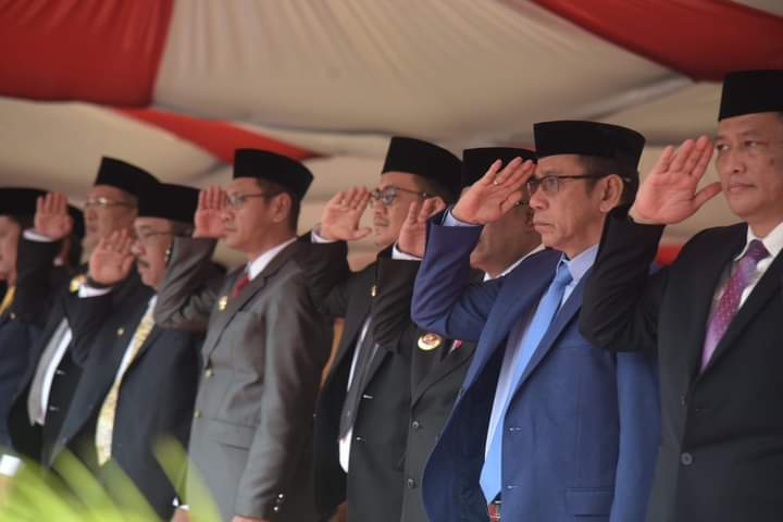 Pj. Bupati Buton Hadiri Upacara Peringatan HUT Sultra ke 59