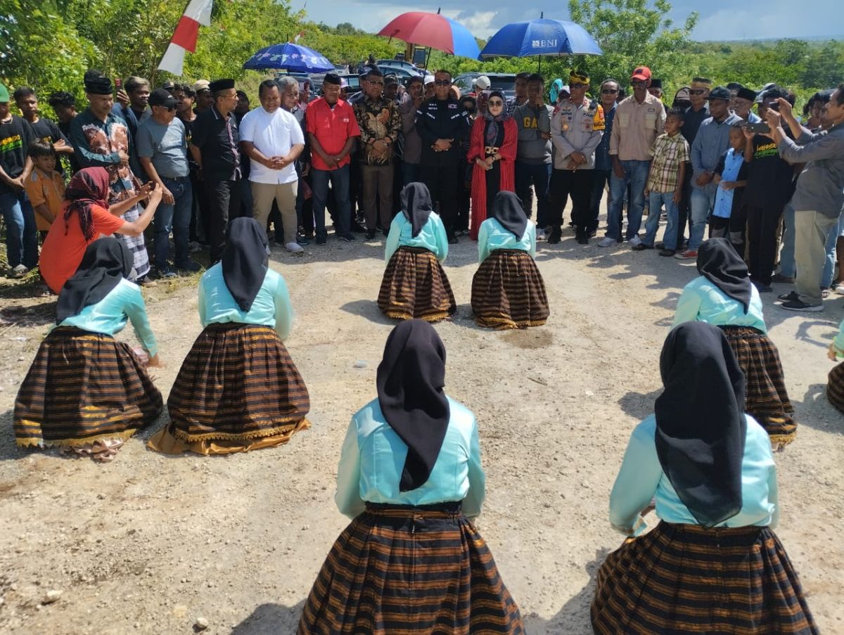 Umar Samiun Hadiri Festival Homa-Homa di Desa Walando