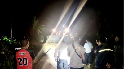 Polsek Pasarwajo Kerahkan Personil Evakuasi Longsor di Wakoko