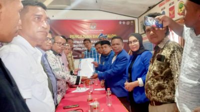 PAN Buton Daftarkan Bacaleg Pemilu 2024 di KPU, Rafiun :”Kami target enam kursi,”