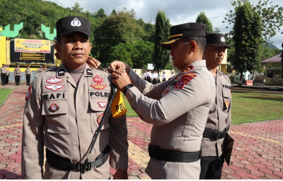Kapolres Buton Launching Program "Polisi RW"