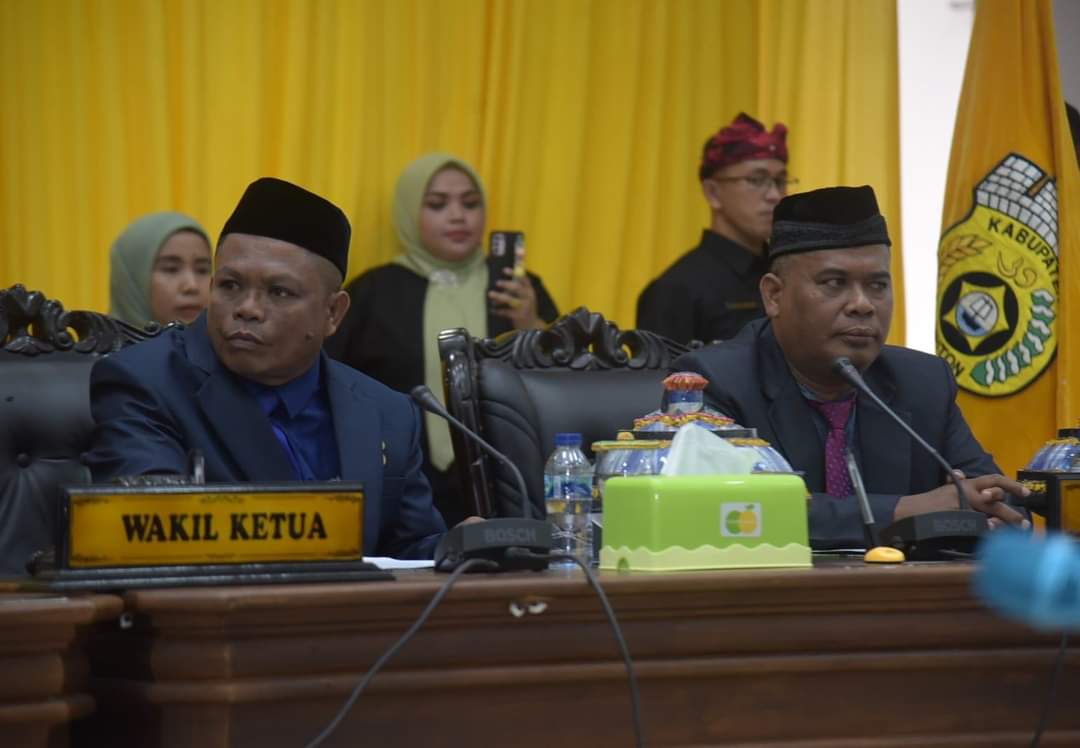 Hj Wa Ode Nurnia Resmi Dilantik sebagai Ketua DPRD Buton Hj Wa Ode Nurnia Resmi Dilantik sebagai Ketua DPRD Buton