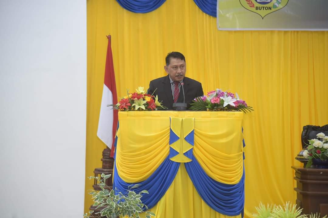 Hj Wa Ode Nurnia Resmi Dilantik sebagai Ketua DPRD Buton Hj Wa Ode Nurnia Resmi Dilantik sebagai Ketua DPRD Buton