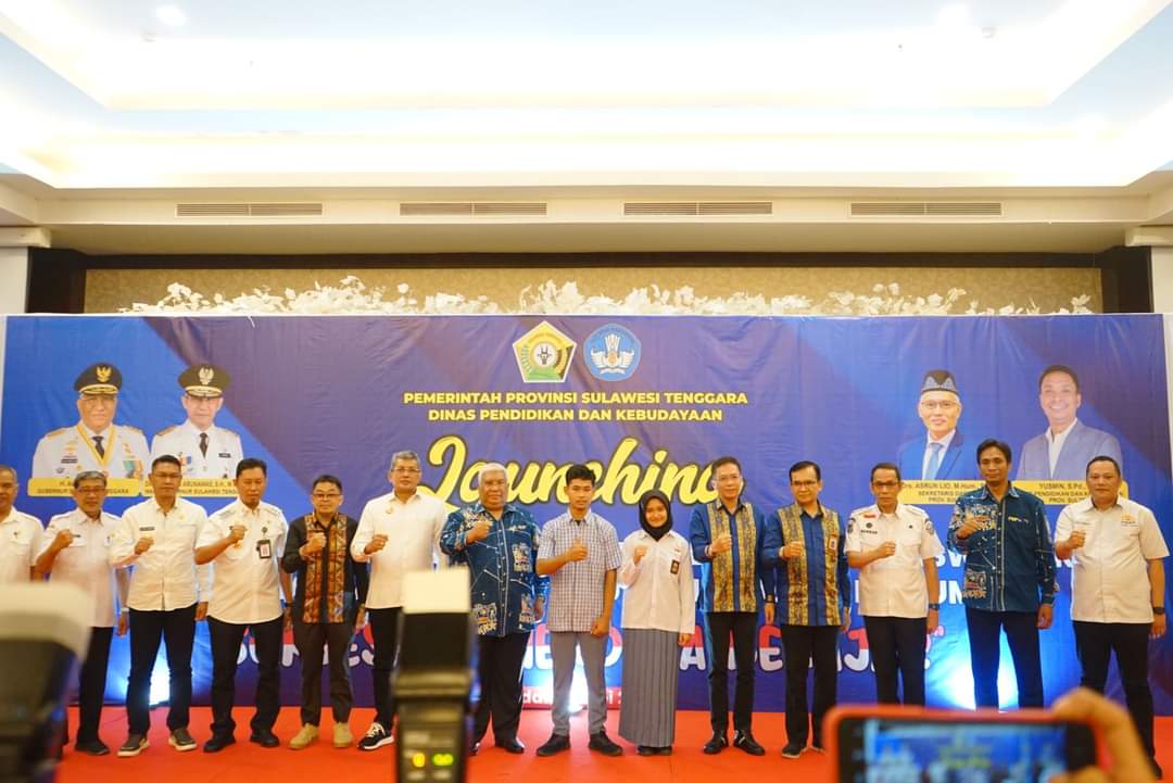 Pj Bupati hadiri lounching seragam sekolah karya SMK