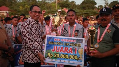 Pj. Bupati Buton Tutup Kejuaraan Barangka Cup XXI Tahun 2023, Logam FC Tumbangkan Nabhan FC