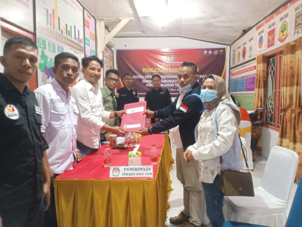 Partai Garuda Buton Daftarkan Bacaleg di KPU, Target Kursi tiap Dapil