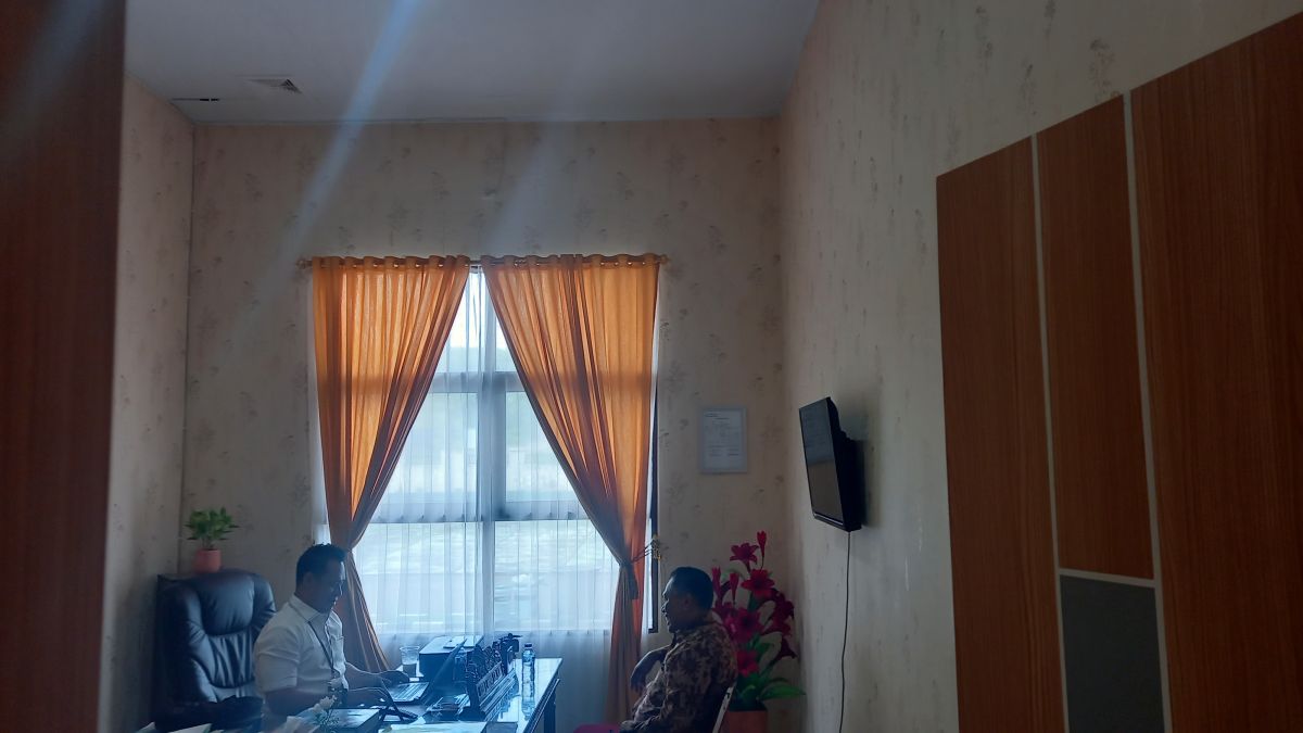 Sibuk, Mantan Bupati Busel Tak Hadiri Panggilan Jaksa