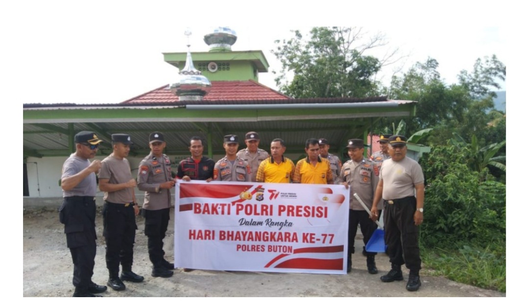 Sambut Hari Bhayangkara Ke 77, Polres Buton Gelar Baksos