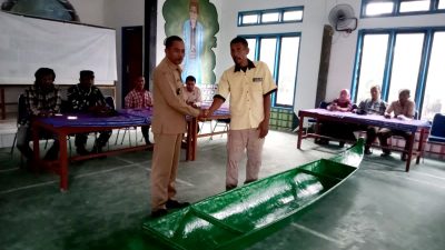 Dukung Ketahanan Pangan, Pemdes Wabula Berikan Bantuan Sampan dan Mesin Pembuat Roti